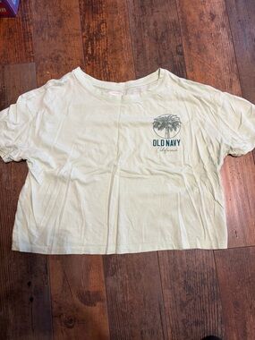 Women’s Old Navy mint green California palm tree crop top size medium